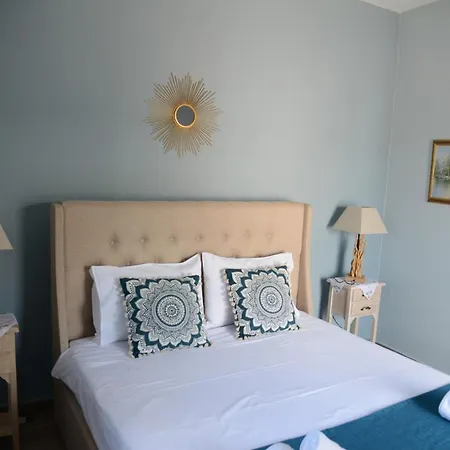 Goddesses 2 In Nies Apartament