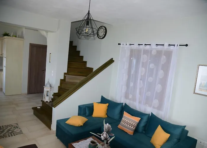 Goddesses 2 In Nies Daire