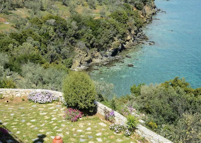 Goddesses 2 In Nies Sourpi